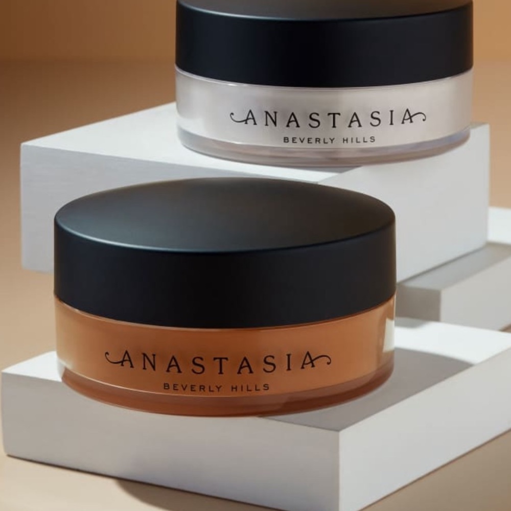 HPš„³šAnastasia Beverly Hills
Loose Setting Powder - Picture 3 of 12